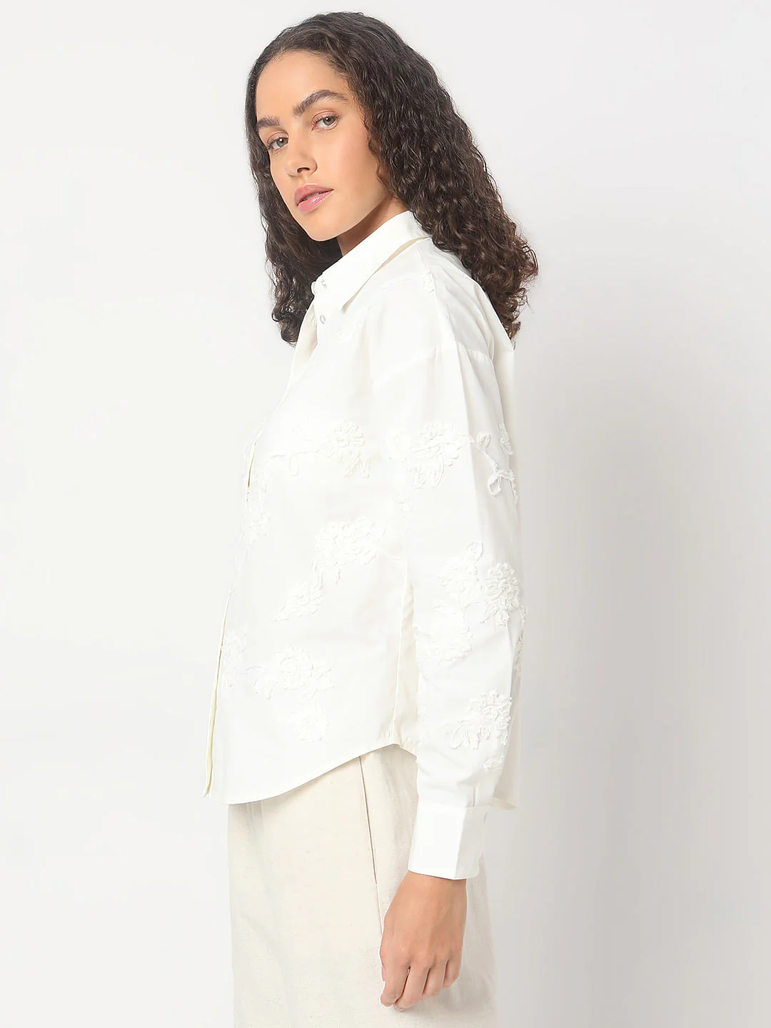White Floral Appliqu  Shirt - Image 3