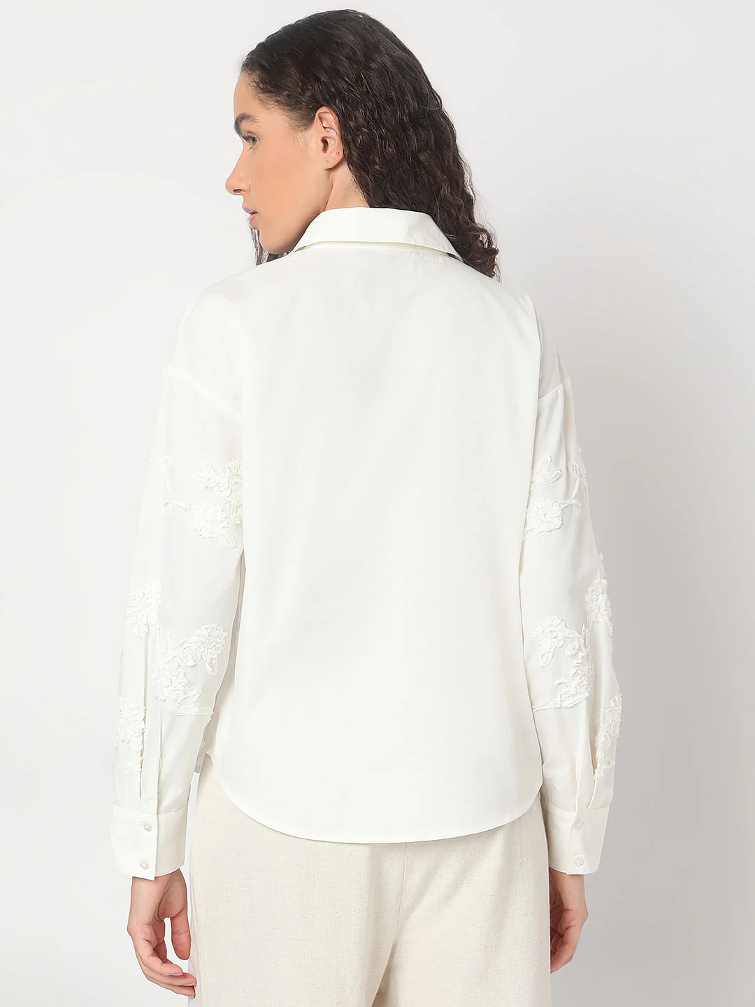 White Floral Appliqu  Shirt - Image 4
