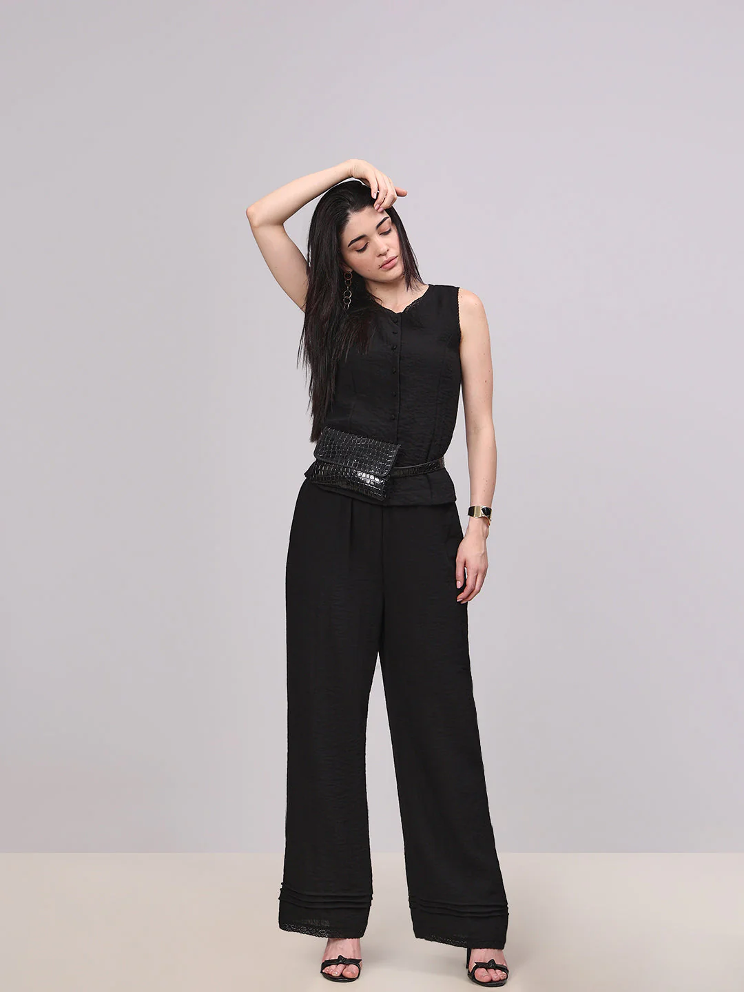Black Quilted O-Neck Top